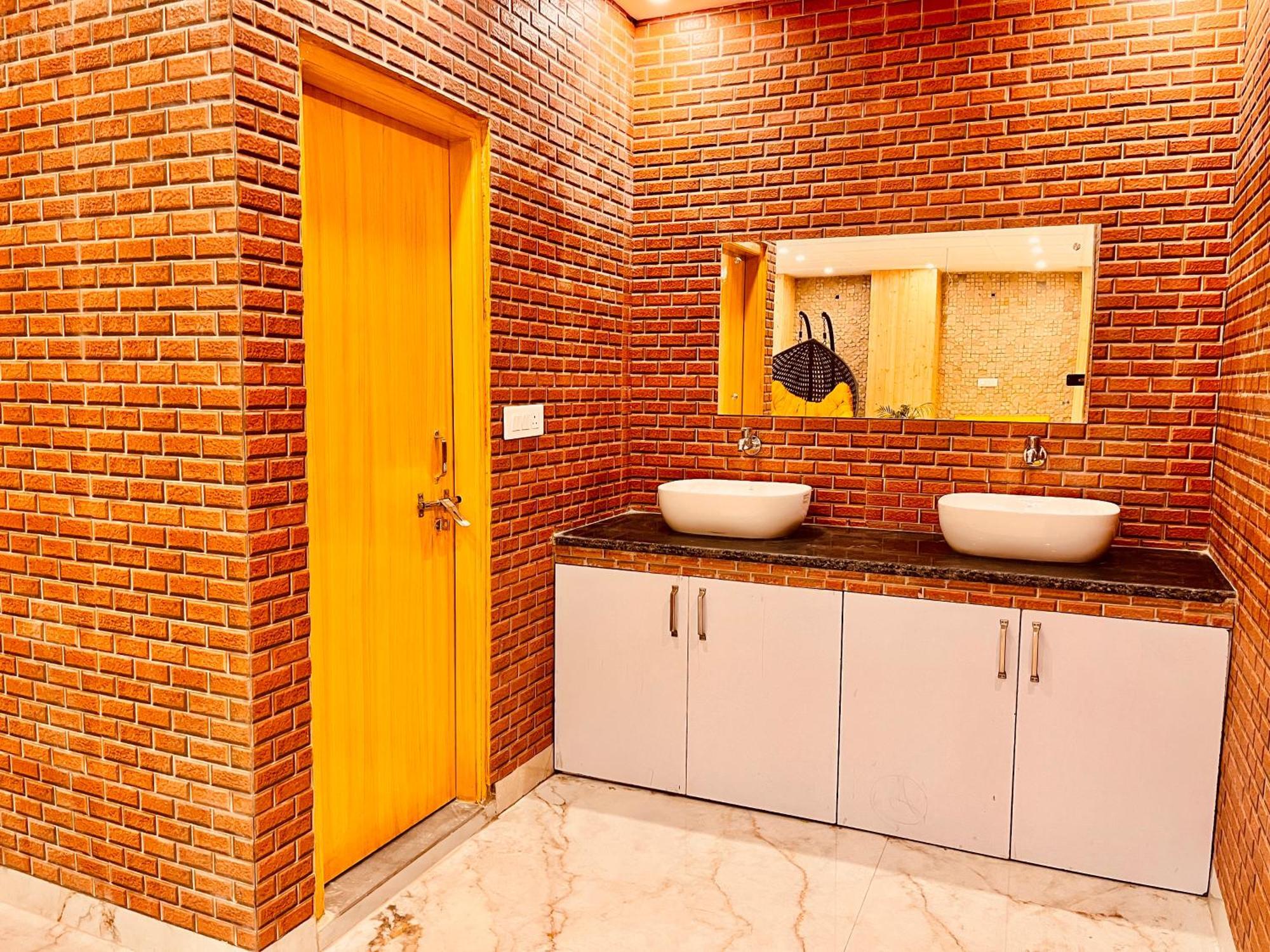 Hotel Classic Crown - #Scenic Mountain View #Open Terrace #Parking #Premium Rooms With Balcony #Guest Preferred #Best Selling Hotel In Masuri Exterior foto