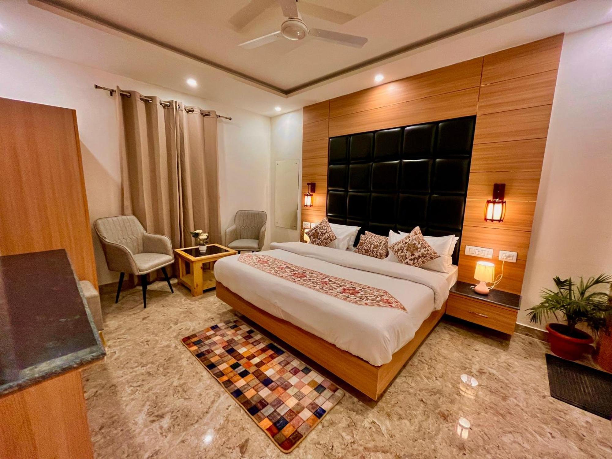 Hotel Classic Crown - #Scenic Mountain View #Open Terrace #Parking #Premium Rooms With Balcony #Guest Preferred #Best Selling Hotel In Masuri Exterior foto