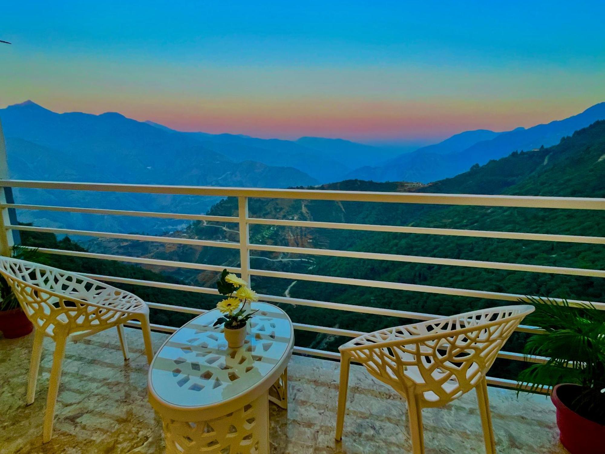 Hotel Classic Crown - #Scenic Mountain View #Open Terrace #Parking #Premium Rooms With Balcony #Guest Preferred #Best Selling Hotel In Masuri Exterior foto
